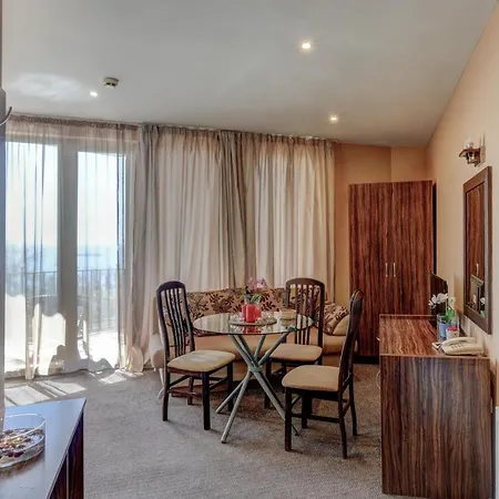 Ellinis - Sea View And Free Parking 酒店 3*