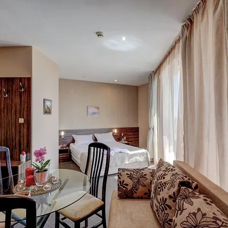 Ellinis - Sea View And Free Parking 瓦爾納