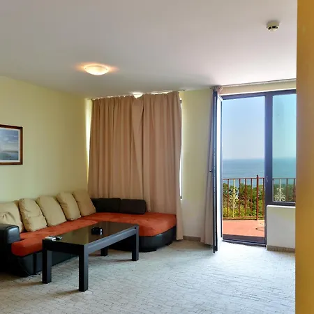 Ellinis - Sea View And Free Parking 3* Варна