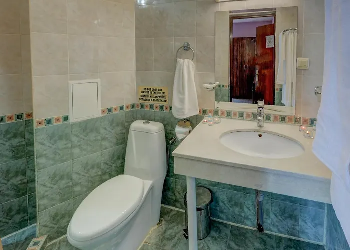 Ellinis - Sea View And Free Parking Hotel