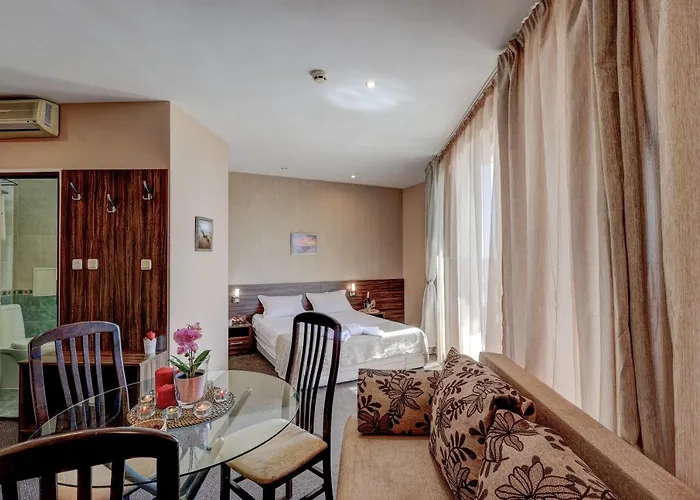 Ellinis - Sea View And Free Parking Varna