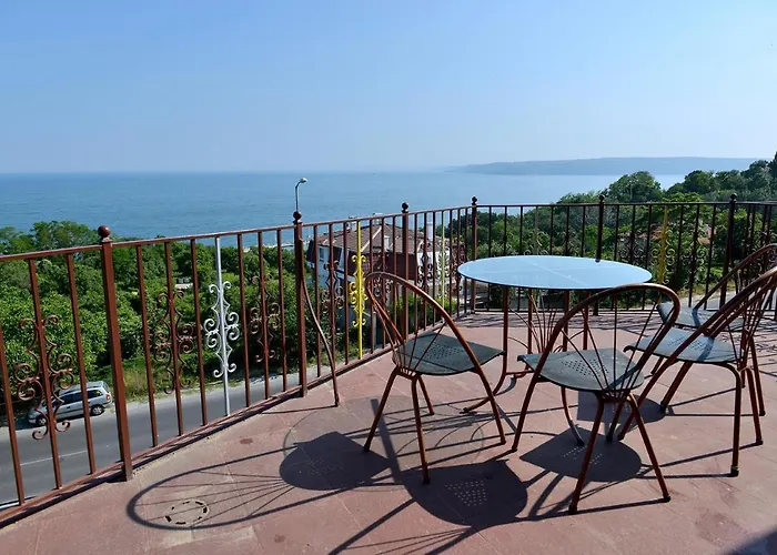Ellinis - Sea View And Free Parking Hotel Varna