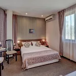 Ellinis - Sea View And Free Parking 3* Варна