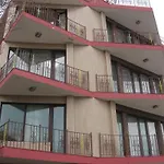 Ellinis - Sea View And Free Parking 3* Варна
