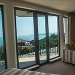 Хотел Ellinis - Sea View And Free Parking Варна