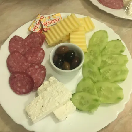 Ellinis - Sea View And Free Parking מלון 3*