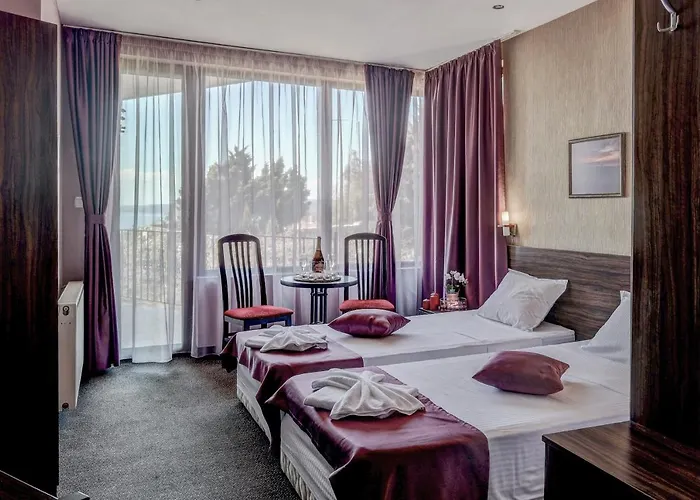 Ellinis - Sea View And Free Parking וארנה