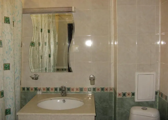 Ellinis - Sea View And Free Parking מלון וארנה